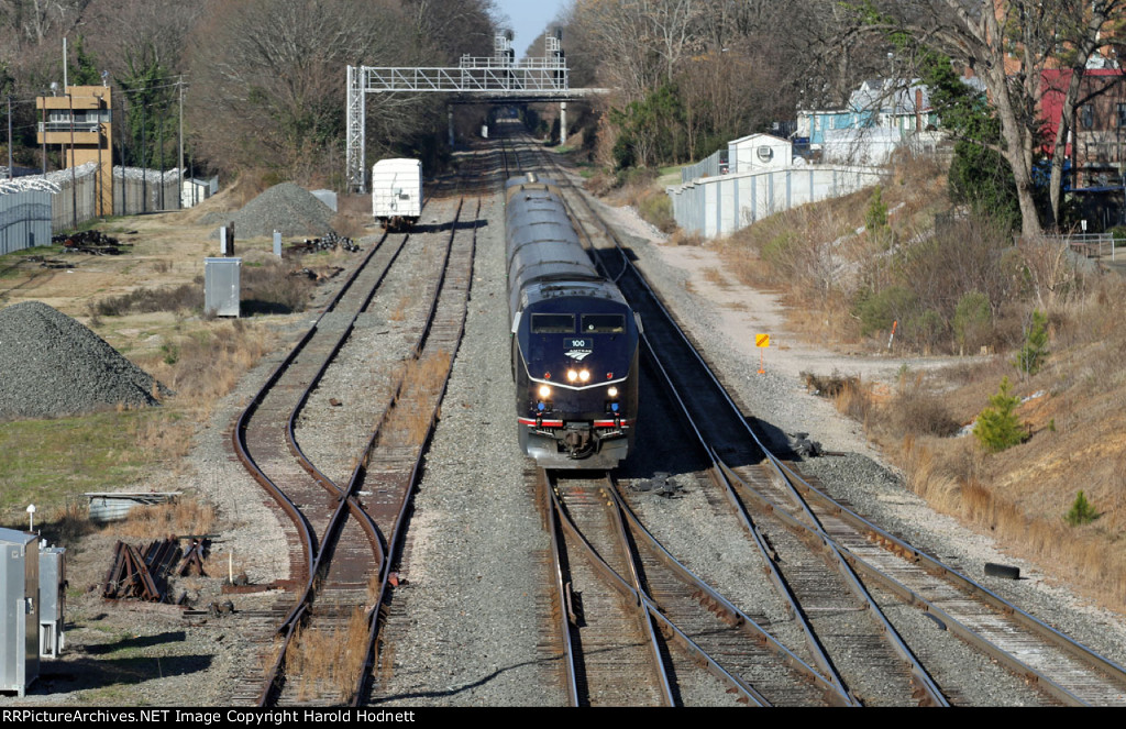 AMTK 100 leads train P080-14 at Boylan